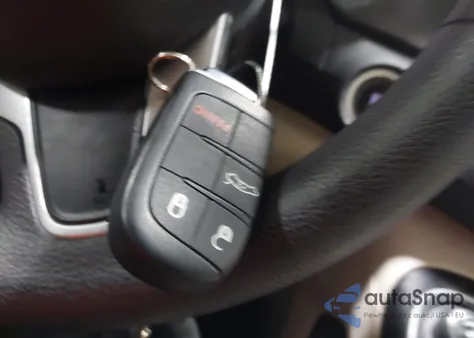 2015 Chrysler 200 Limited z USA, uszkodzony, nr VIN 1C3CCCAB6FN503313